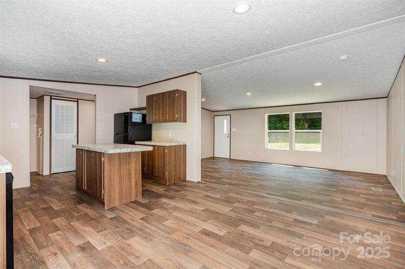 1789 Doe Ct, Iron Station, NC 28080