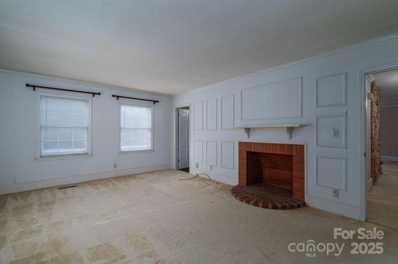 2240 Armstrong Park Dr, Gastonia, NC 28054