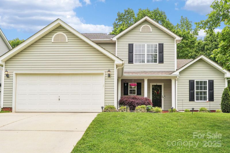 3032 Kilbeggan Dr, Clover, SC 29710