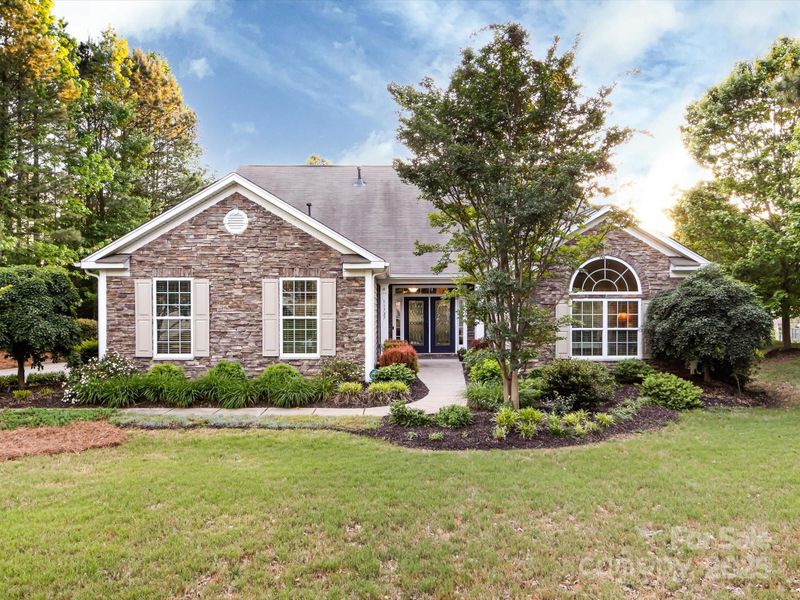 11727 Dunham Dr, Matthews, NC 28105