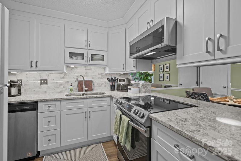 1608 Sharon Rd W #55, Charlotte, NC 28210