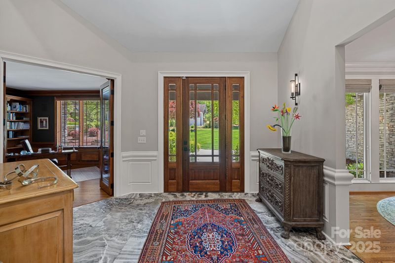 19501 River Falls Dr, Davidson, NC 28036
