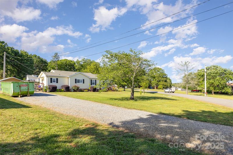 106 Rainbow St SW, Concord, NC 28025