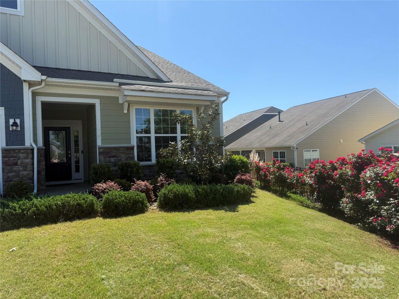 309 Kentmere Ln, Clover, SC 29710