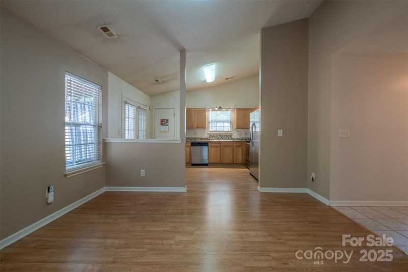 6808 Squirrels Foot Ct, Charlotte, NC 28217