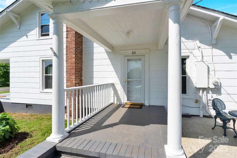 221 Abner Rd, Stony Point, NC 28678