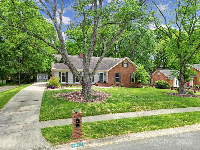 2626 Lilly Mill Rd, Charlotte, NC 28210