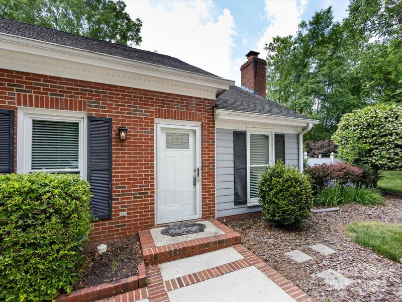 2502 Breuster Dr, Charlotte, NC 28210