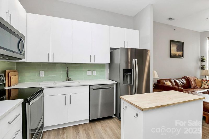 2125 Southend Dr #339, Charlotte, NC 28203