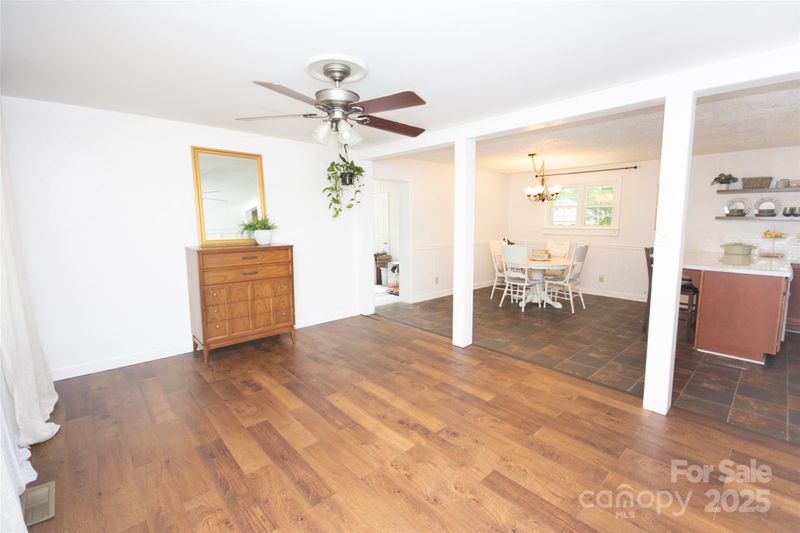 539 30th Ave NW, Hickory, NC 28601