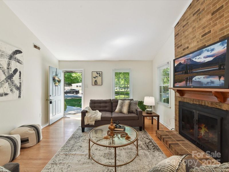 2401 Birnen Dr, Charlotte, NC 28210