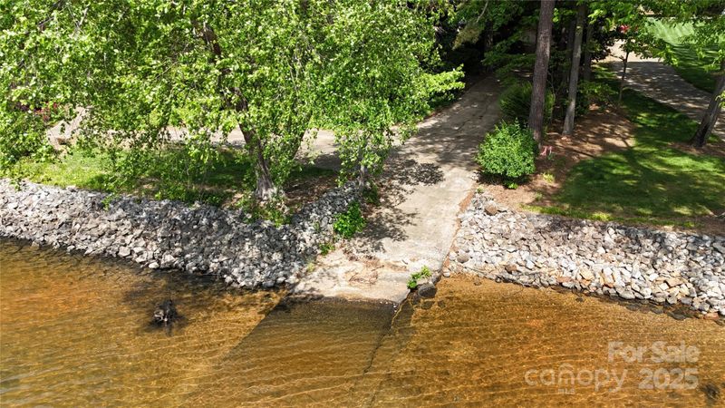 2818 Cherry Ln, Denver, NC 28037