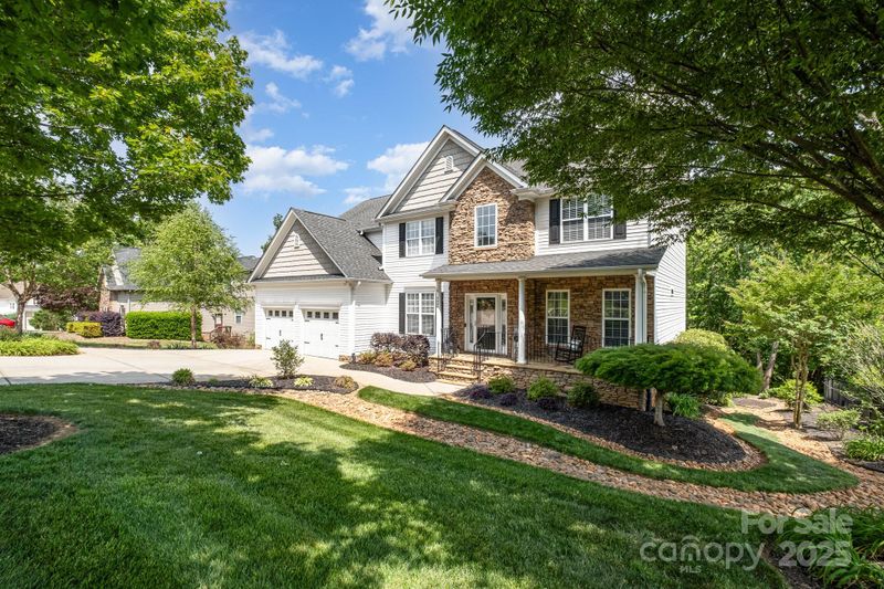 7730 Windsor Forest Pl, Harrisburg, NC 28075