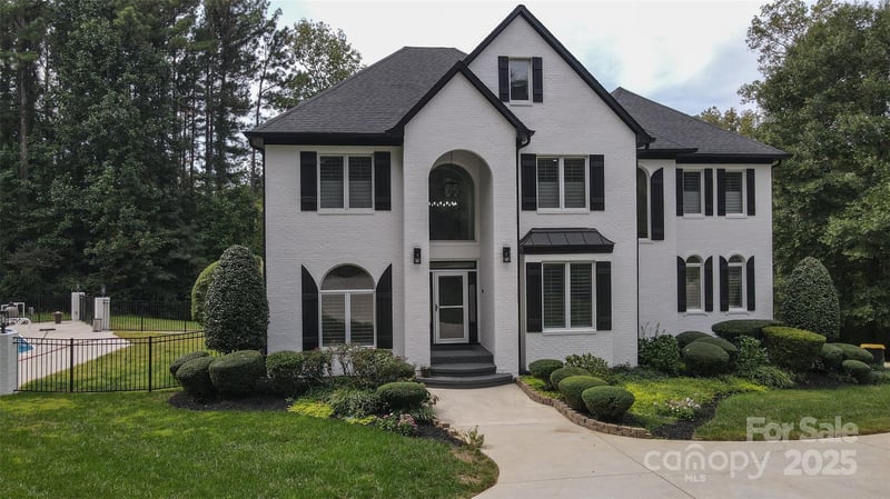179 Pine Valley Dr, Stanley, NC 28164