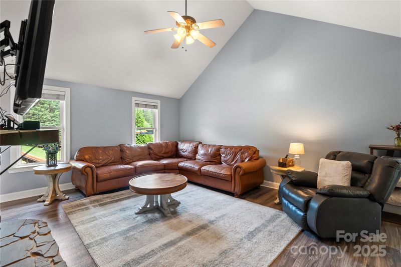 2315 Perry Rd, Denver, NC 28037