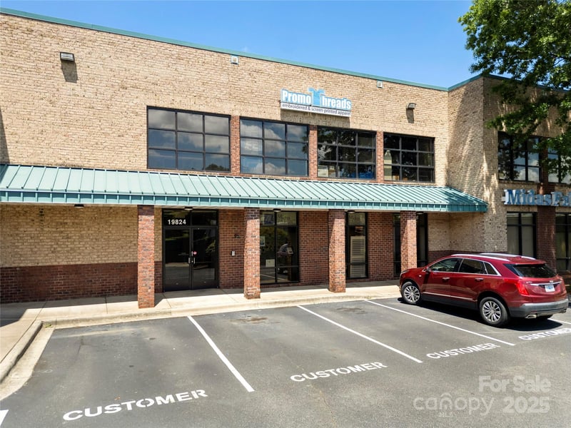 19824 W Catawba Ave, Cornelius, NC 28031