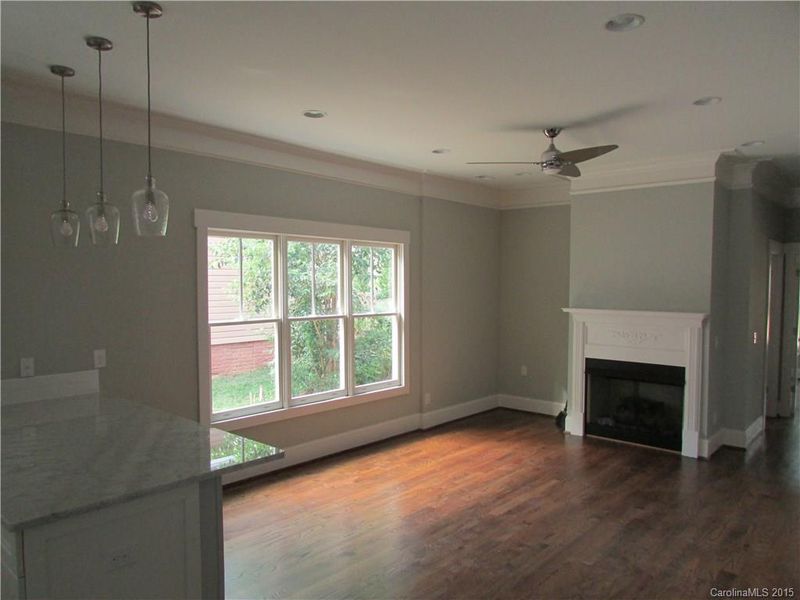 327 E Worthington Ave, Charlotte, NC 28203