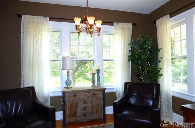 616 North Center St, Hickory, NC 28601