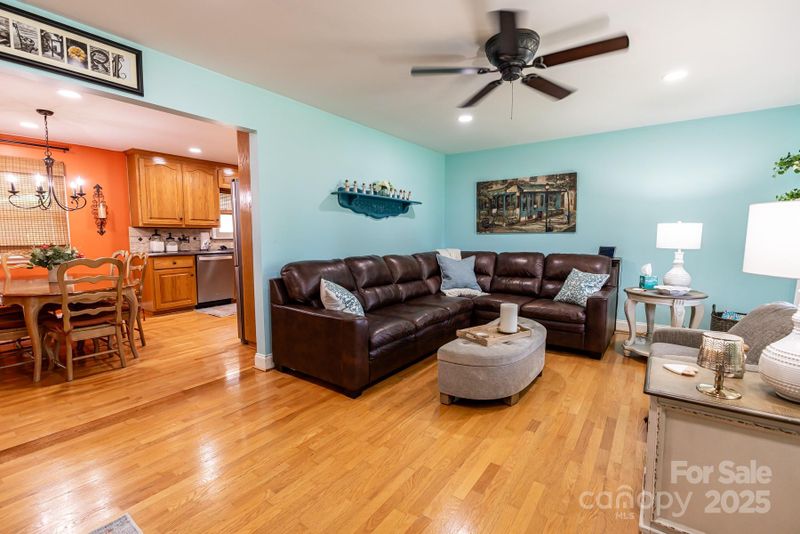 3310 46th Ave NE, Hickory, NC 28601