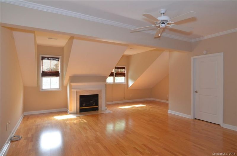 2000 Euclid Ave #I, Charlotte, NC 28203