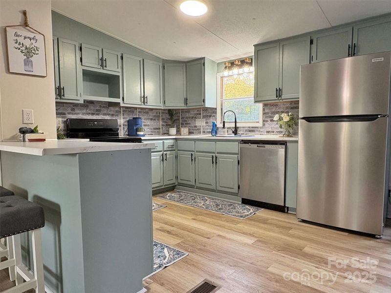 3154 Loomis St, Lincolnton, NC 28092