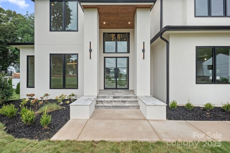 242 Shoreline Loop, Mooresville, NC 28117