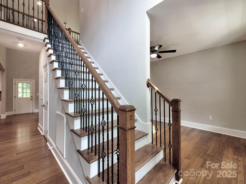 1904 Lark Ln, Stanley, NC 28164