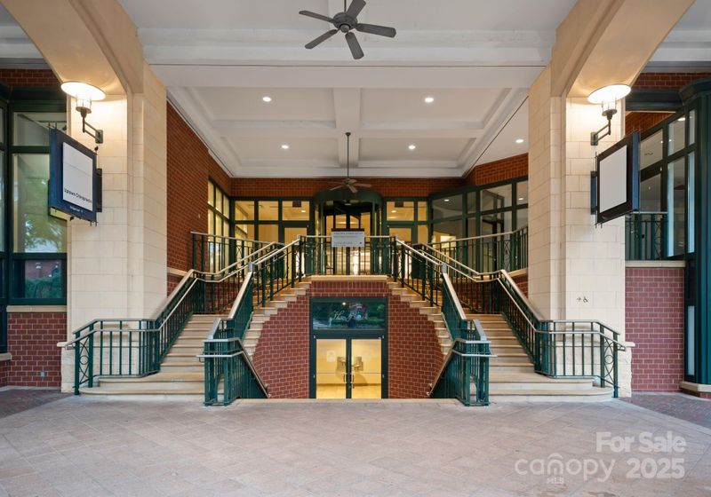 435 S Tryon St #601, Charlotte, NC 28202