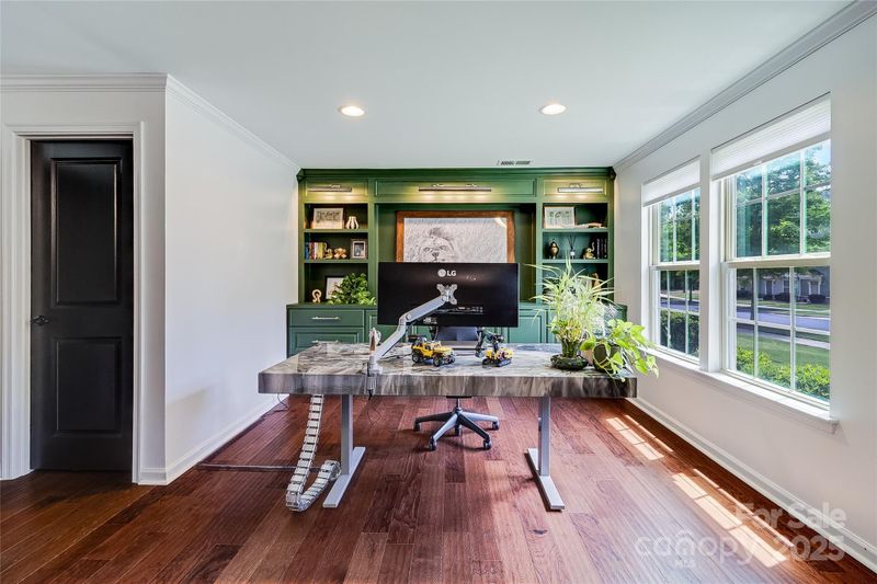 4038 Zilker Park Dr, Charlotte, NC 28217