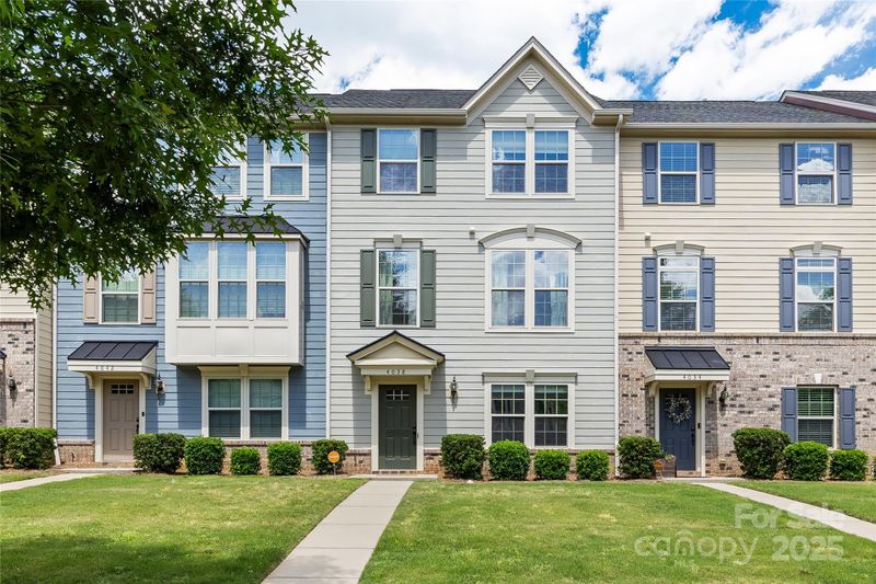 4038 Zilker Park Dr, Charlotte, NC 28217