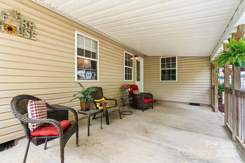 3690 Birchwood Ln, Denver, NC 28037