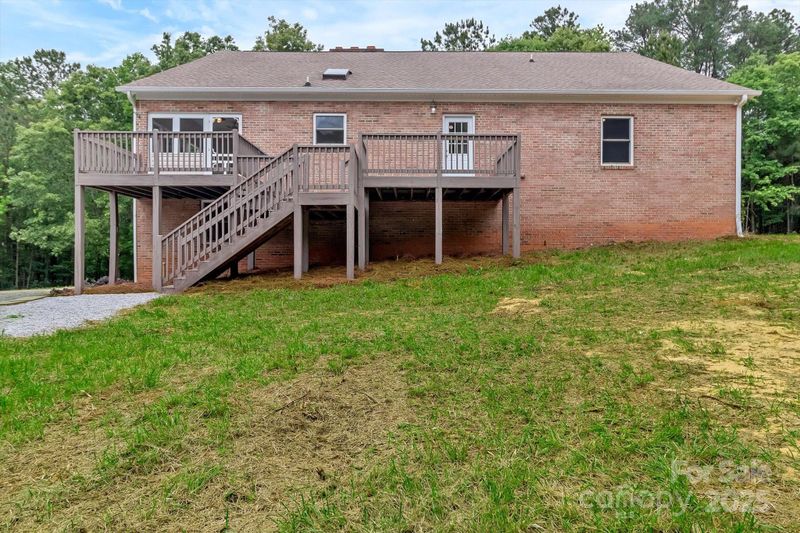 332 E Rebound Rd, Lancaster, SC 29720