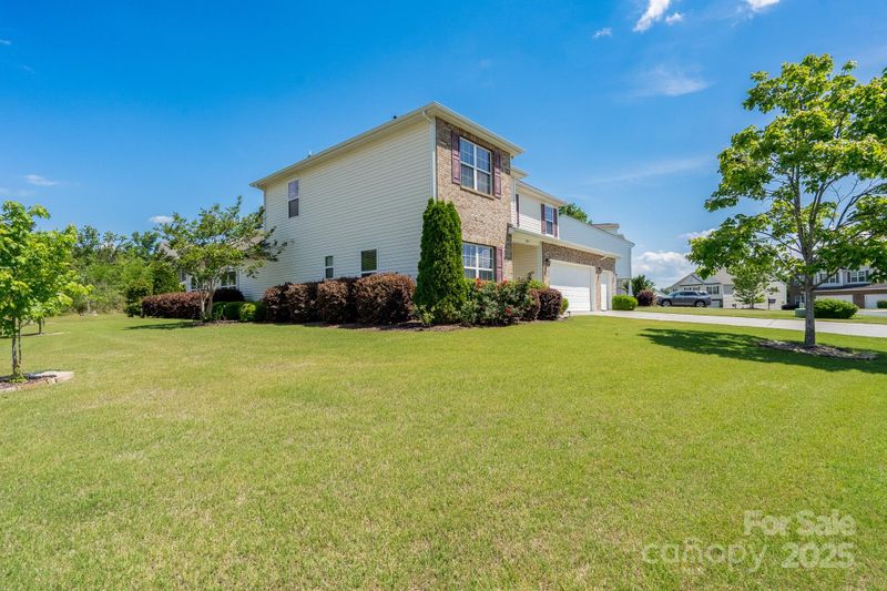 4321 Tucker Chase Dr, Midland, NC 28107
