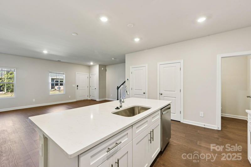109 Ciara Pl #E, Mooresville, NC 28117