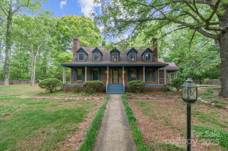 1518 Shelby Hw, Cherryville, NC 28021