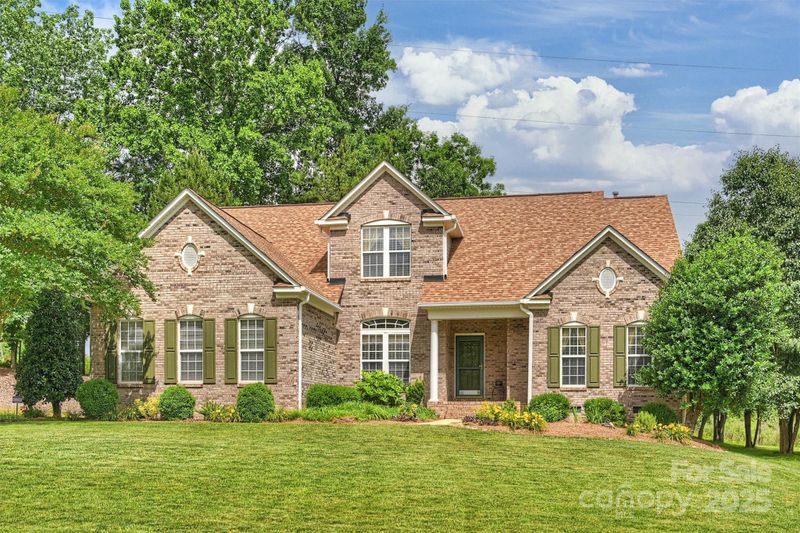 1117 Yarrow St, Matthews, NC 28104