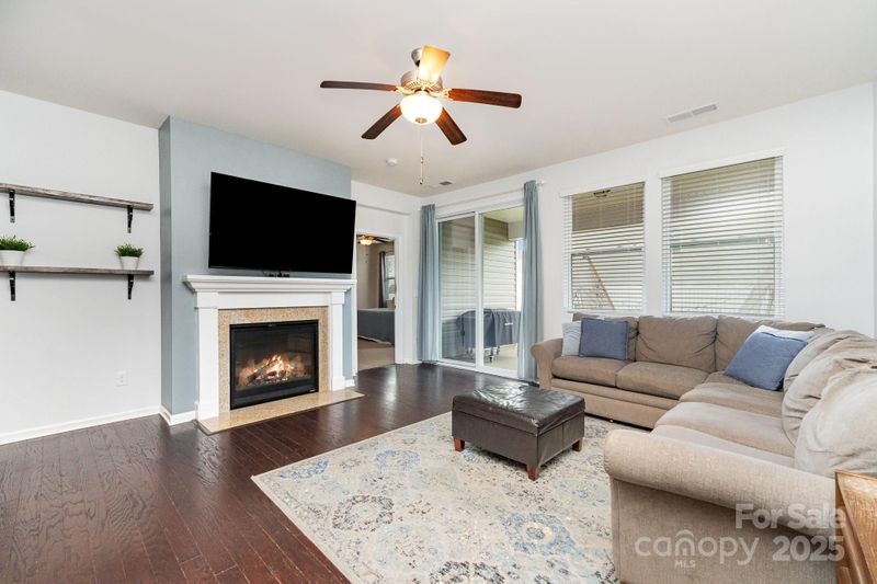 7113 Meridale Forest Dr, Charlotte, NC 28269