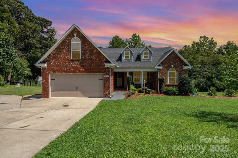 600 Old Hardin Rd, Dallas, NC 28034