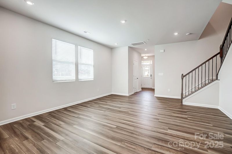 2405 Hedgecliff Rd, Kannapolis, NC 28025
