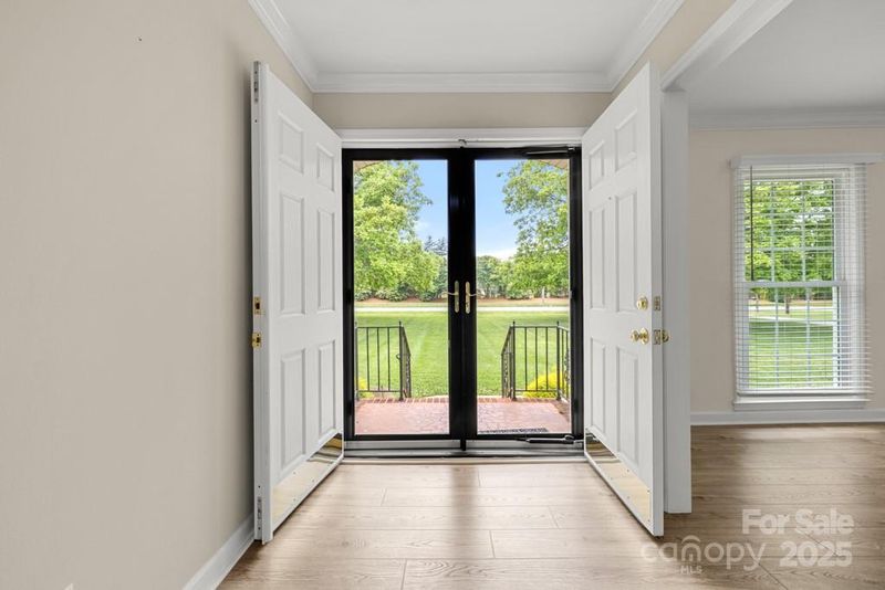12117 Idlewild Rd, Matthews, NC 28105