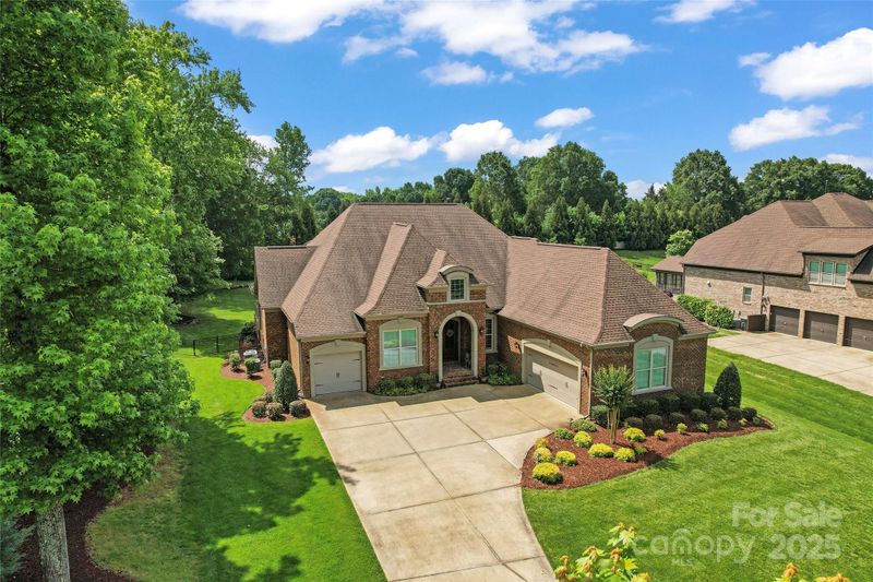 1400 Delaney Dr, Matthews, NC 28104
