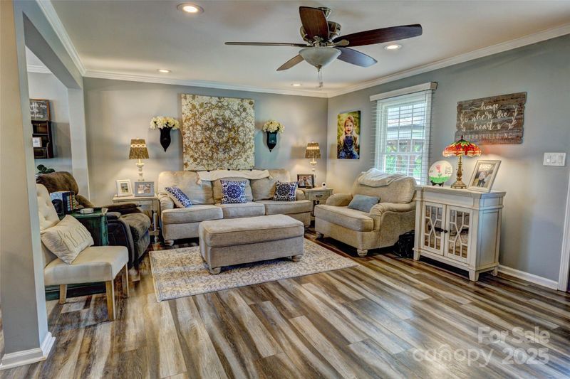 800 Sunset Rd, Cherryville, NC 28021