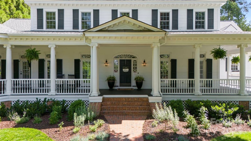 18705 Harbor Light Blvd, Cornelius, NC 28031
