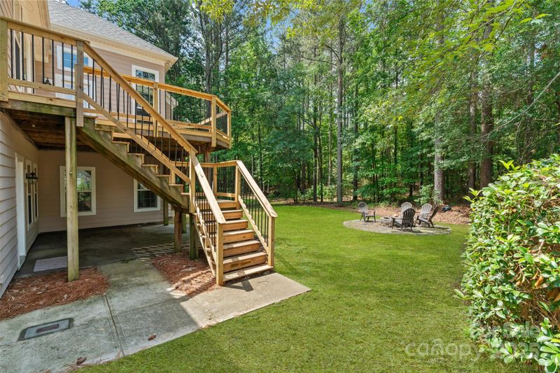 104 Whiterock Dr, Mount Holly, NC 28120