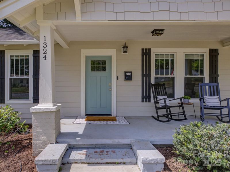 1324 E 35th St, Charlotte, NC 28205