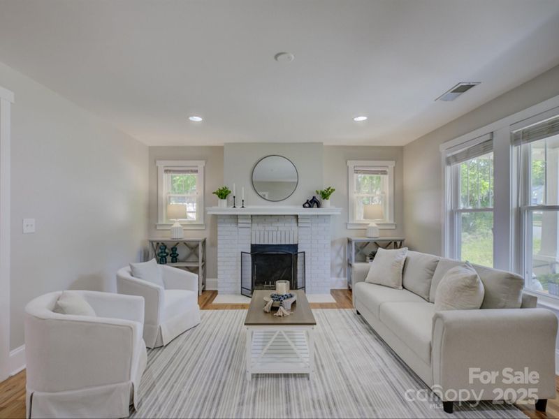 1324 E 35th St, Charlotte, NC 28205