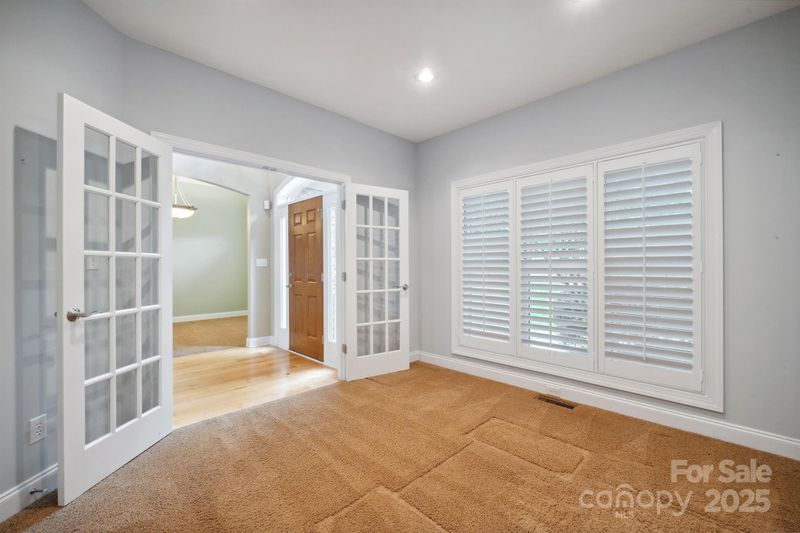 8216 Malibu Pointe Ln, Denver, NC 28037