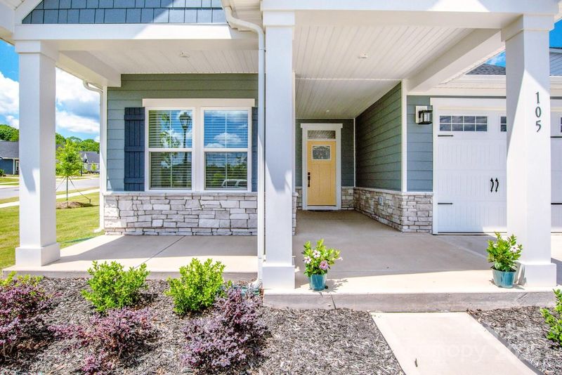 105 Chase View Ln, Troutman, NC 28166