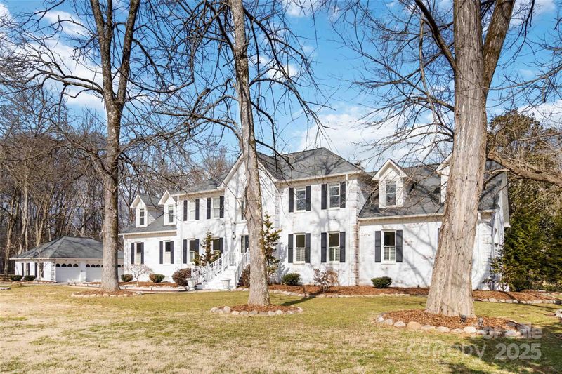 4001 Carmel Acres Dr, Charlotte, NC 28226