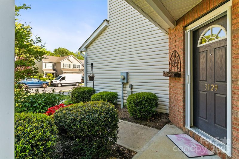 3129 Summerfield Ridge Ln, Matthews, NC 28105